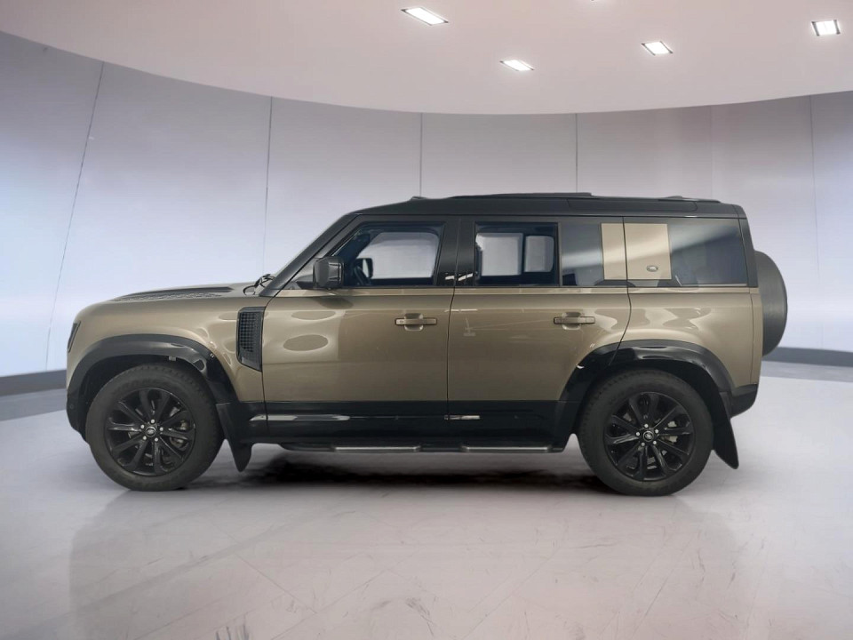2021 LAND ROVER DEFENDER 110 D240 FIRST EDITION (177kW)