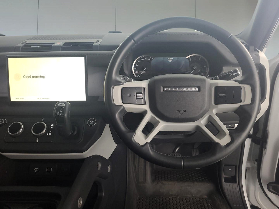 2023 LAND ROVER DEFENDER 110 3.0 D D300 X-DYNAMIC HSE (221kW)