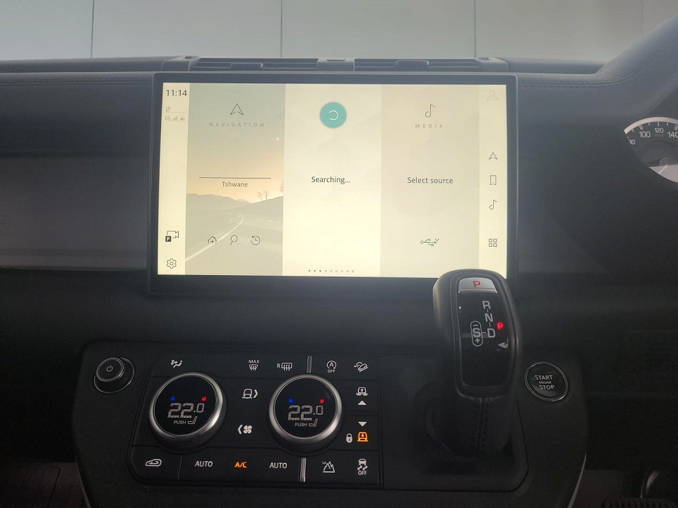 2023 LAND ROVER DEFENDER 110 3.0 D D300 X-DYNAMIC HSE (221kW)