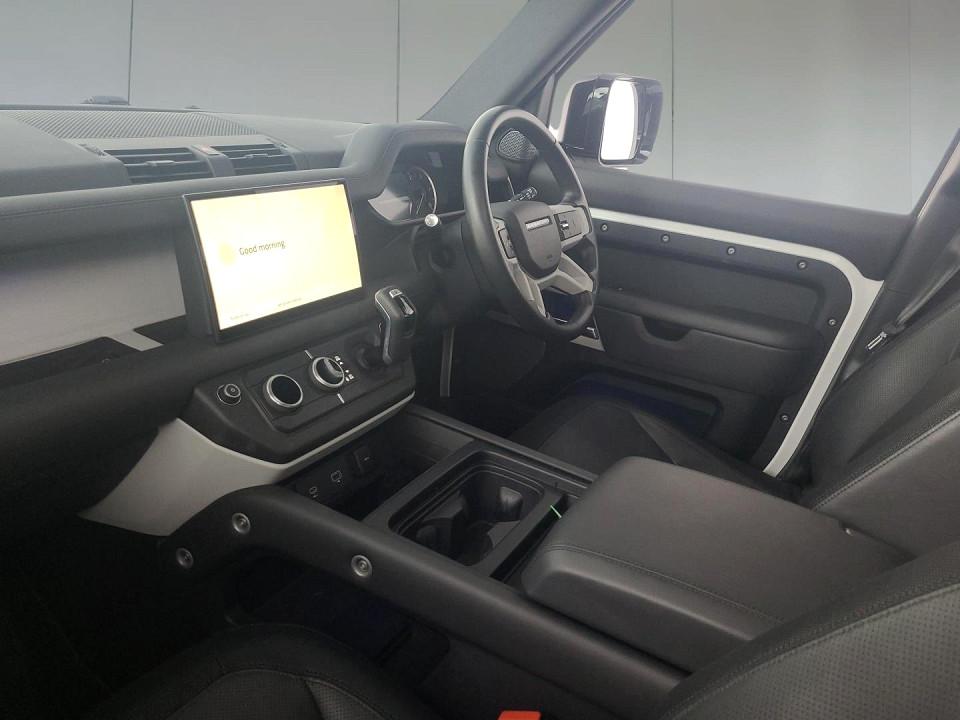 2023 LAND ROVER DEFENDER 110 3.0 D D300 X-DYNAMIC HSE (221kW)