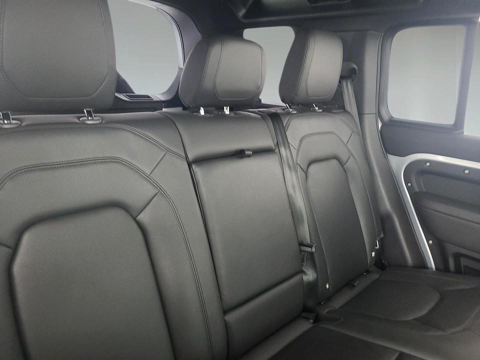 2024 LAND ROVER DEFENDER Defender