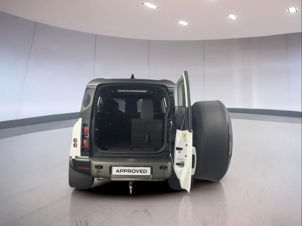 2025 LAND ROVER DEFENDER Defender