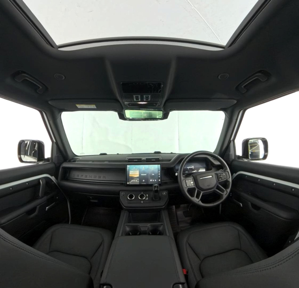 2025 LAND ROVER DEFENDER Defender