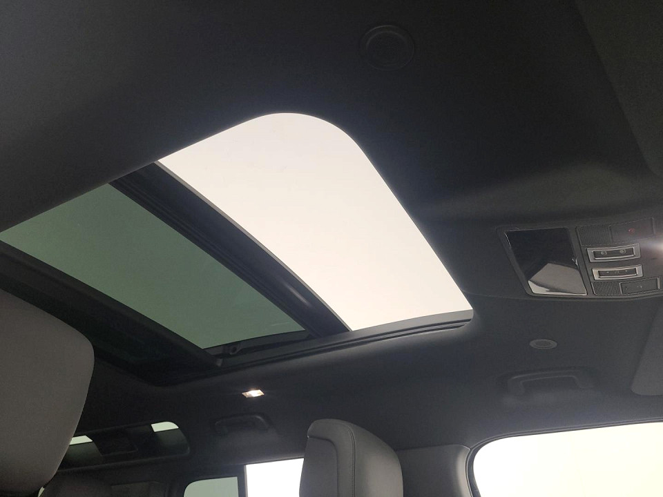 2025 LAND ROVER DEFENDER Defender