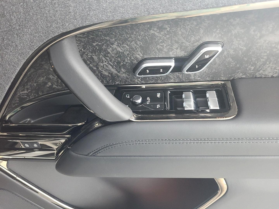 2025 LAND ROVER RANGE ROVER SPORT D350 AUTOBIOGRAPHY (258kW)