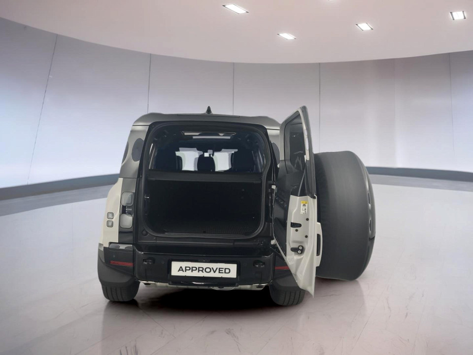 2026 LAND ROVER DEFENDER Defender