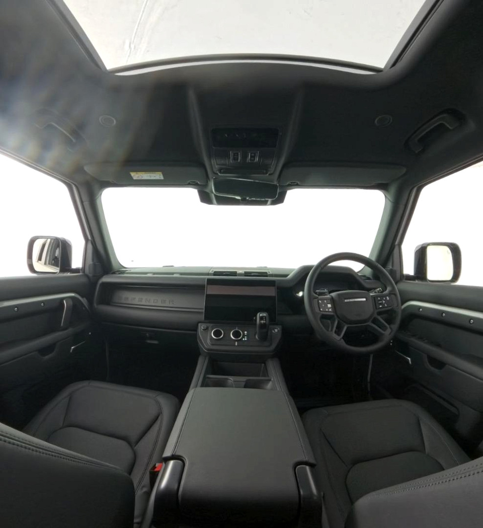 2026 LAND ROVER DEFENDER Defender