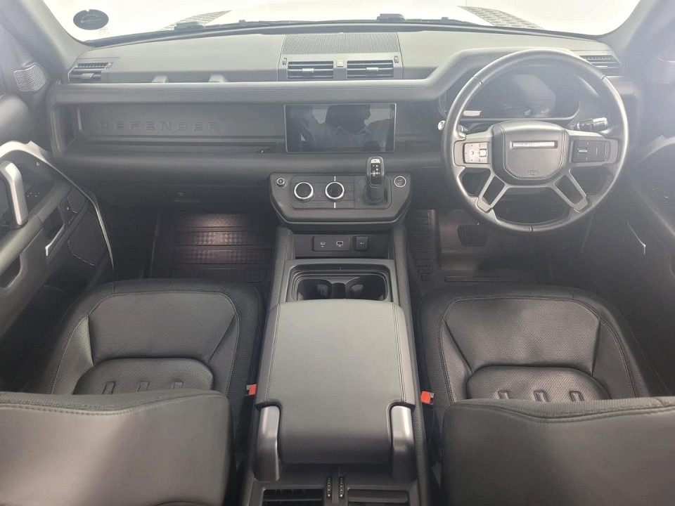 2021 LAND ROVER DEFENDER 110 3.0 D D300 X-DYNAMIC HSE (221kW)