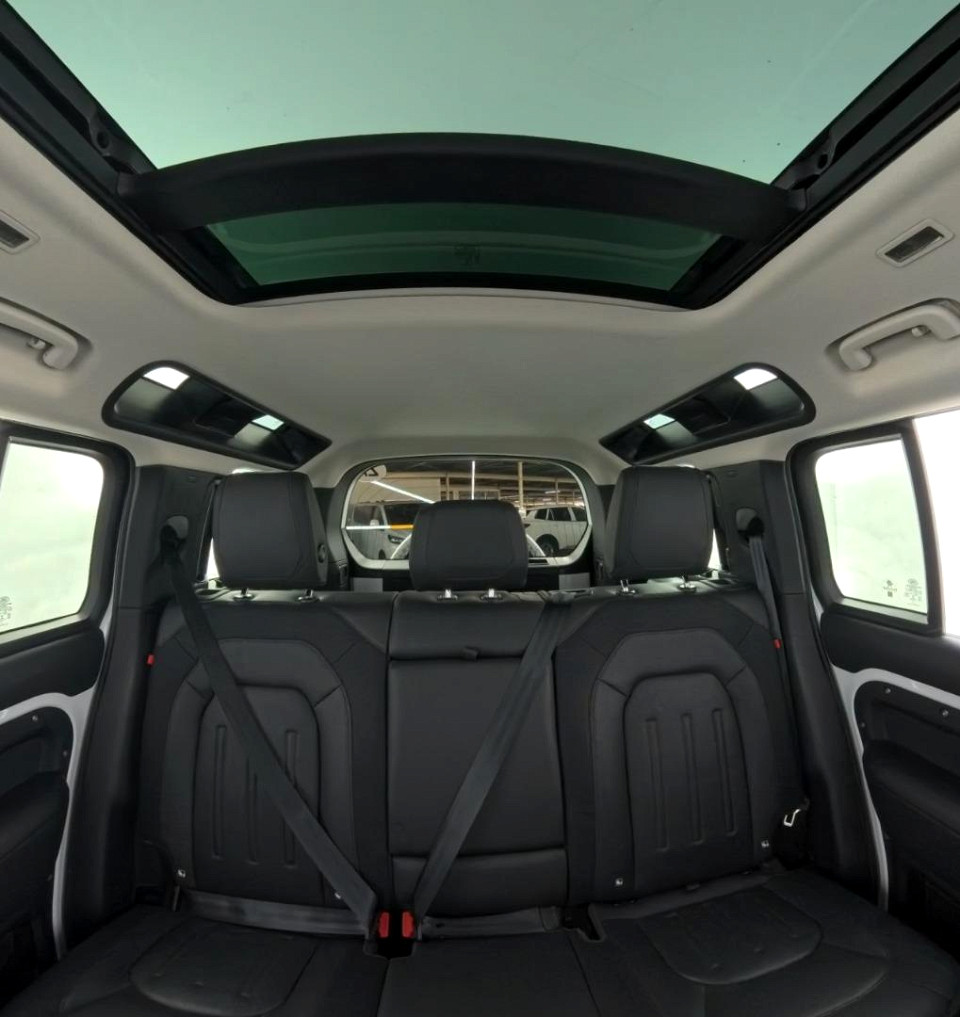 2021 LAND ROVER DEFENDER 110 3.0 D D300 X-DYNAMIC HSE (221kW)