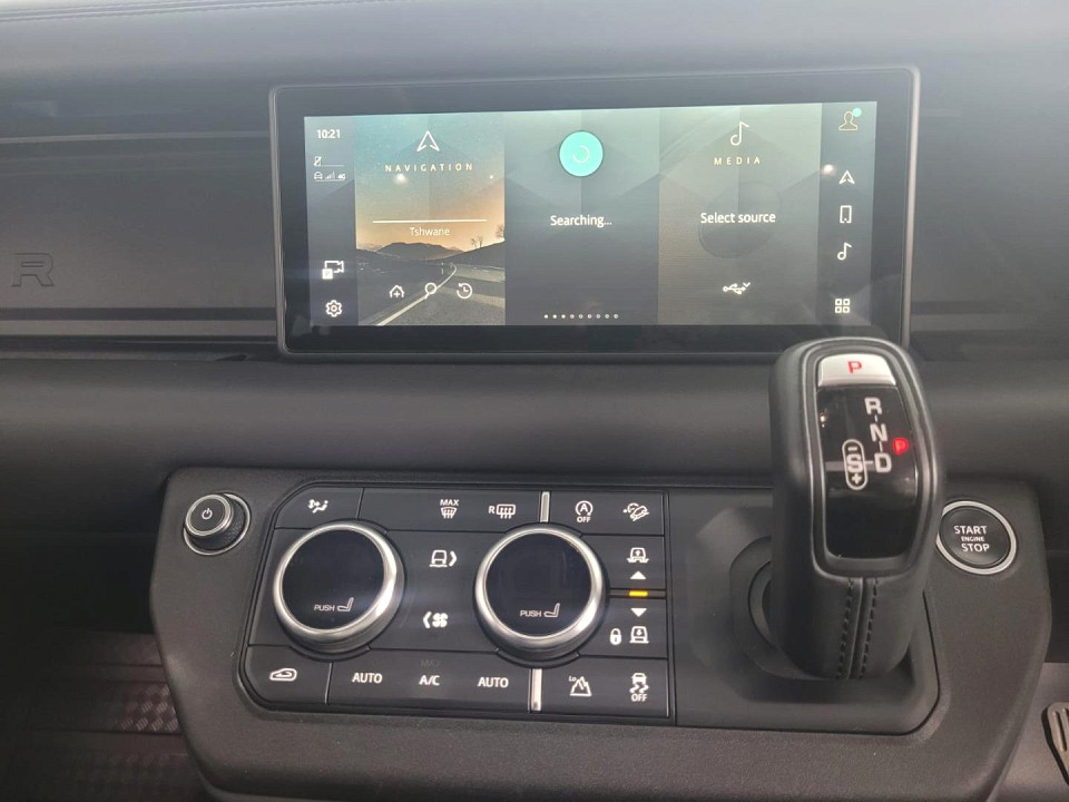 2021 LAND ROVER DEFENDER 110 3.0 D D300 X-DYNAMIC HSE (221kW)