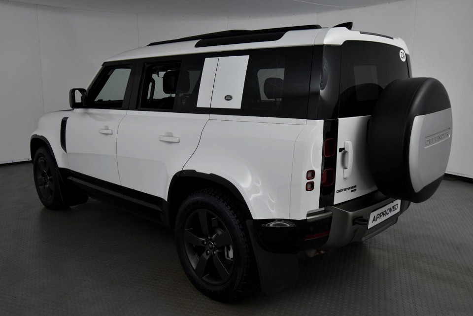 2021 LAND ROVER DEFENDER 110 3.0 D D300 X-DYNAMIC HSE (221kW)
