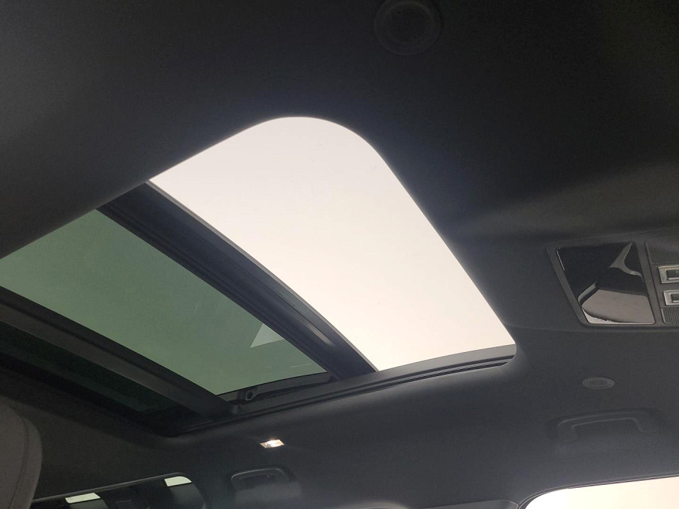 2022 LAND ROVER DEFENDER 110 2.0 D D240 X-DYNAMIC HSE (177kW)