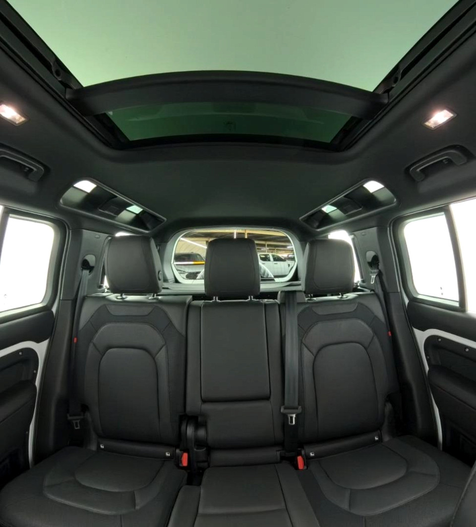 2022 LAND ROVER DEFENDER 110 2.0 D D240 X-DYNAMIC HSE (177kW)