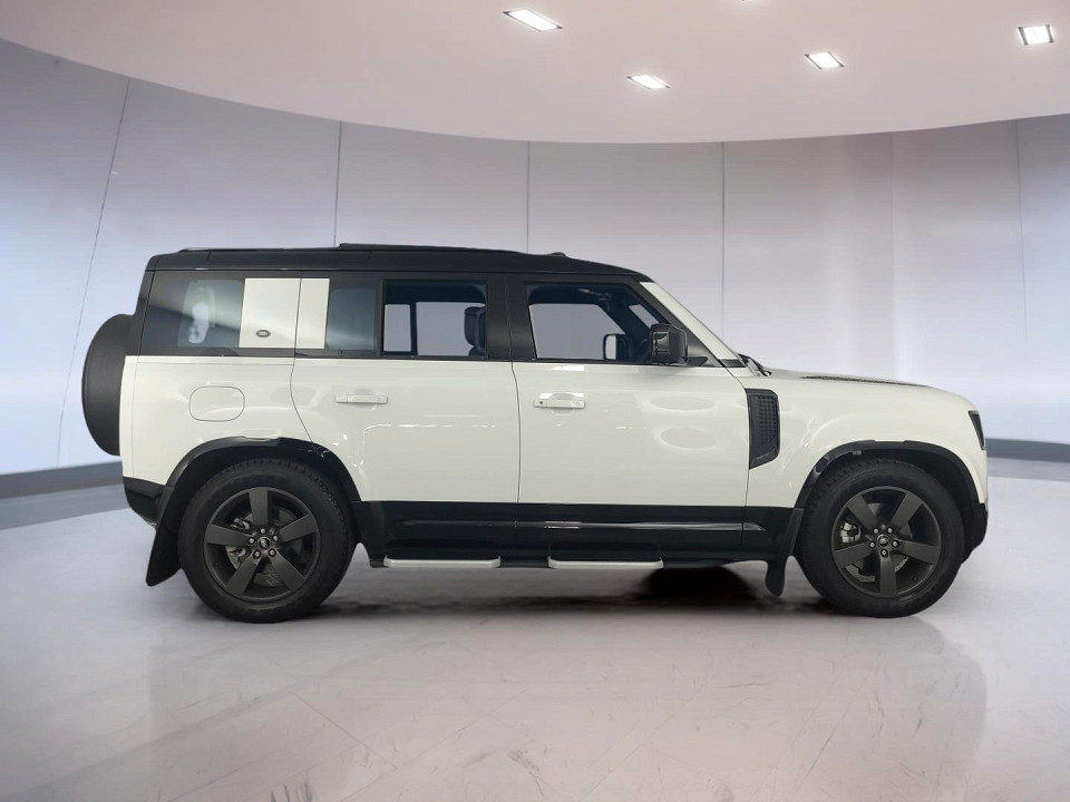 2022 LAND ROVER DEFENDER 110 2.0 D D240 X-DYNAMIC HSE (177kW)