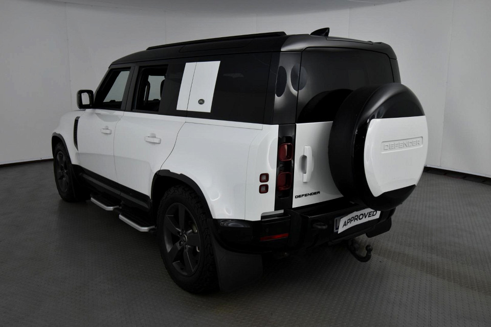 2023 LAND ROVER DEFENDER 110 3.0 D D300 X-DYNAMIC HSE (221kW)