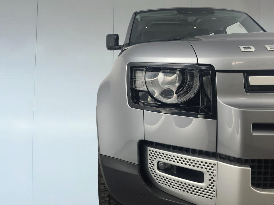 2024 LAND ROVER DEFENDER 110 3.0 D D300 SE (221kW)