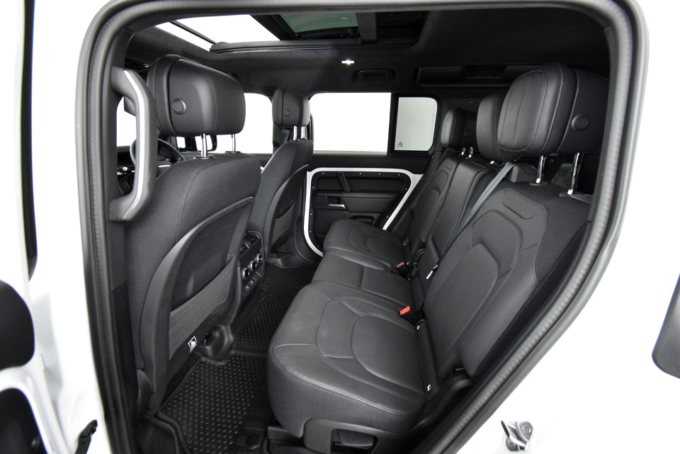 2025 LAND ROVER DEFENDER Defender