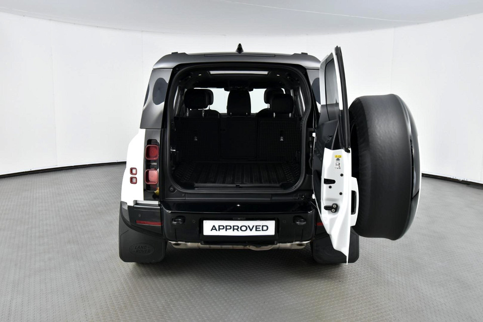 2025 LAND ROVER DEFENDER Defender