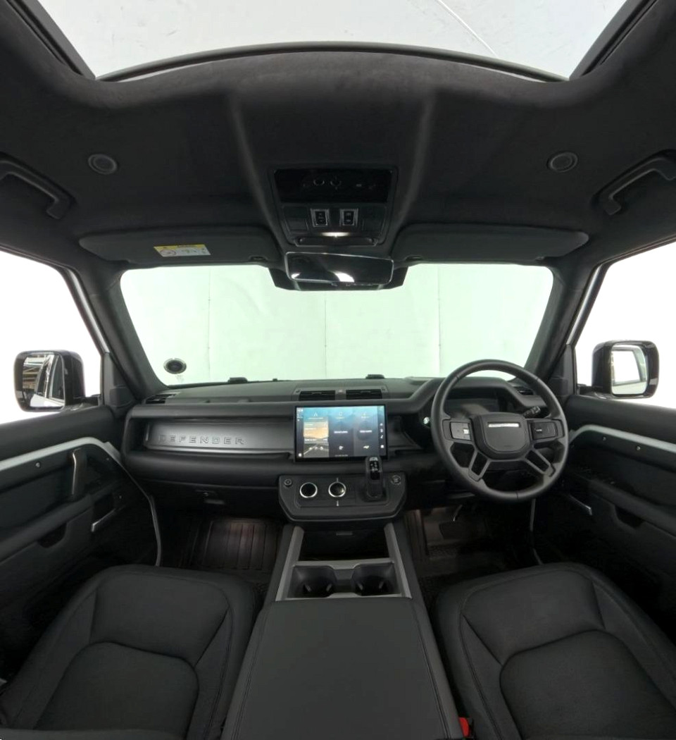 2025 LAND ROVER DEFENDER Defender