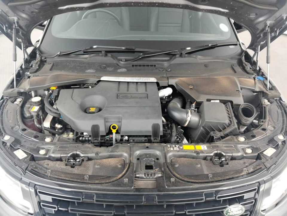 2025 LAND ROVER RANGE ROVER EVOQUE D200 AUTOBIOGRAPHY (147kW)