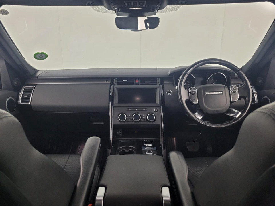 2018 LAND ROVER DISCOVERY 3.0 TD6 SE