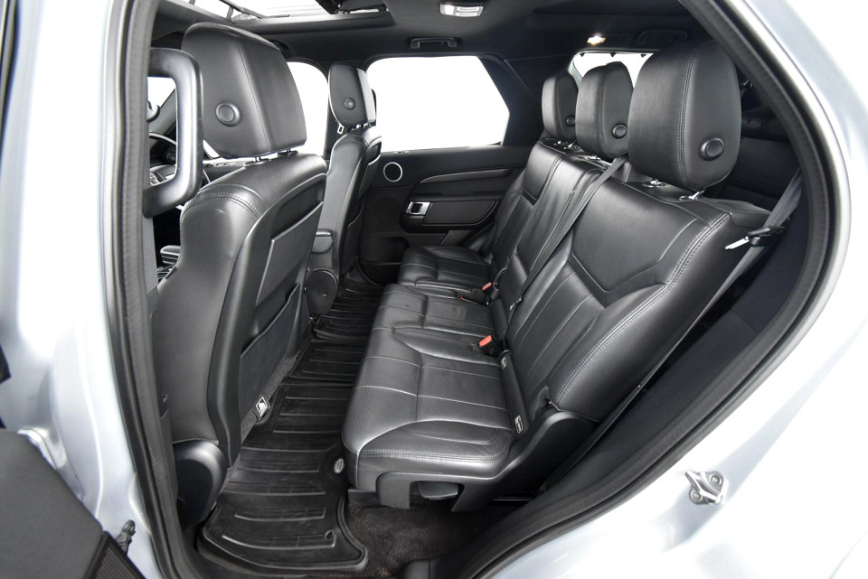 2018 LAND ROVER DISCOVERY 3.0 TD6 SE