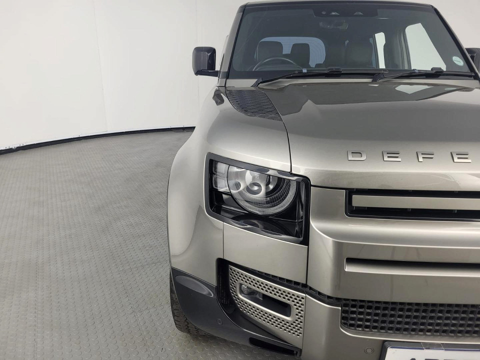 2022 LAND ROVER DEFENDER 110 2.0 D D240 X-DYNAMIC HSE (177kW)