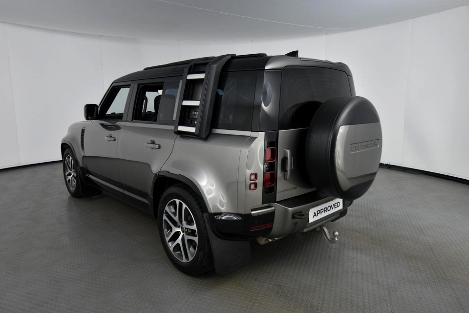 2022 LAND ROVER DEFENDER 110 2.0 D D240 X-DYNAMIC HSE (177kW)