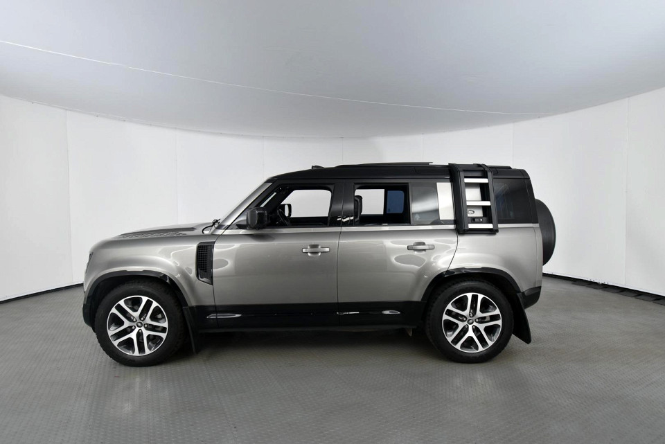 2022 LAND ROVER DEFENDER 110 2.0 D D240 X-DYNAMIC HSE (177kW)