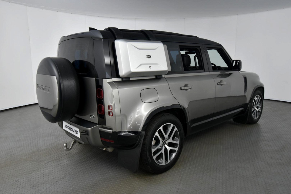 2022 LAND ROVER DEFENDER 110 2.0 D D240 X-DYNAMIC HSE (177kW)