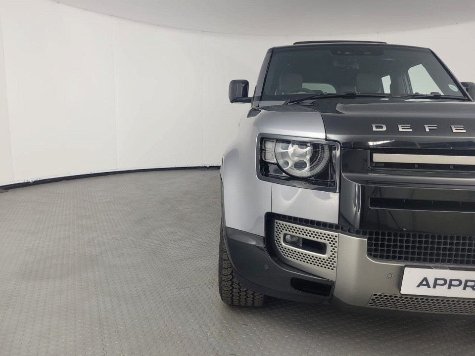 2022 LAND ROVER DEFENDER 110 3.0 D D300 X-DYNAMIC HSE (221kW)