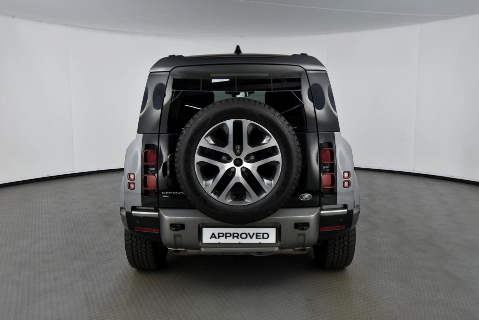 2022 LAND ROVER DEFENDER 110 3.0 D D300 X-DYNAMIC HSE (221kW)