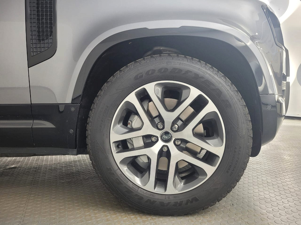 2022 LAND ROVER DEFENDER 110 3.0 D D300 X-DYNAMIC HSE (221kW)