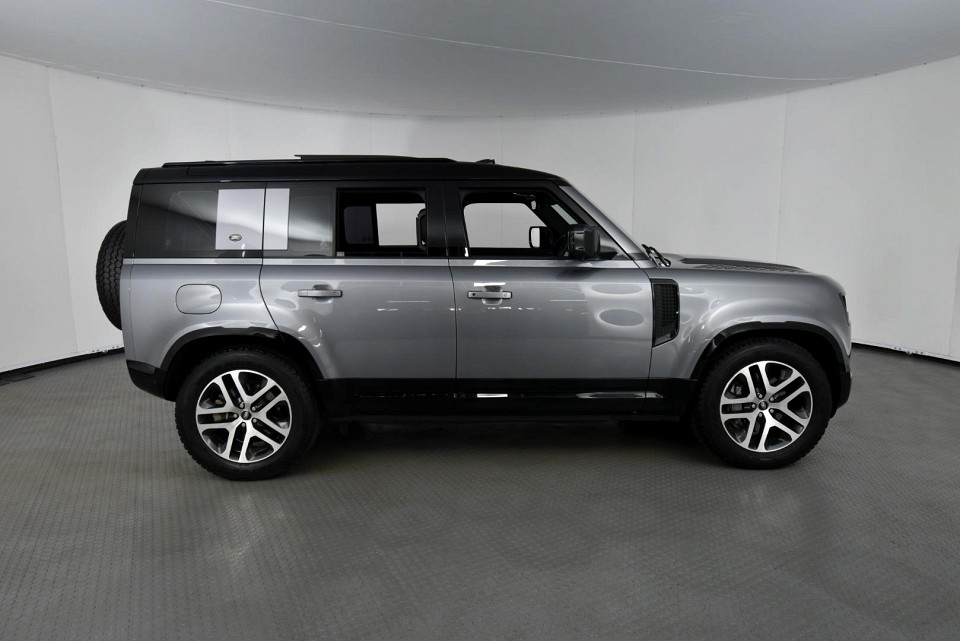 2024 LAND ROVER DEFENDER 110 3.0 D D300 X-DYNAMIC HSE (221kW)