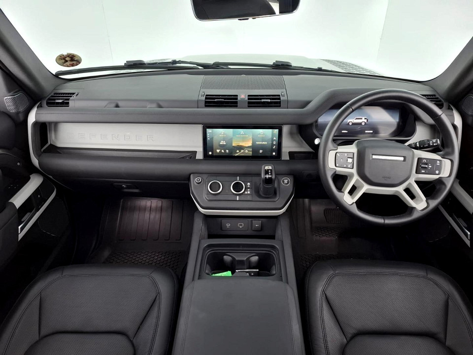 2024 LAND ROVER DEFENDER 110 D250 XS EDITION AWD (183kW)