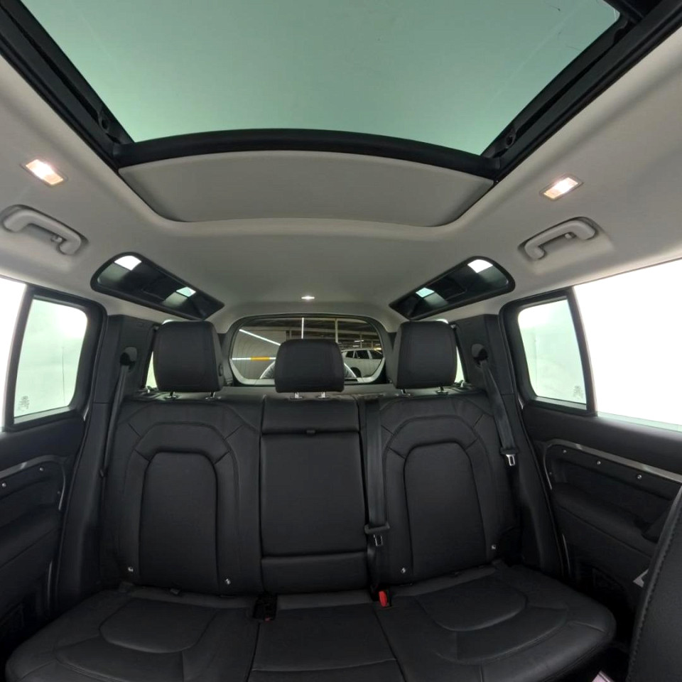 2024 LAND ROVER DEFENDER 110 D250 XS EDITION AWD (183kW)