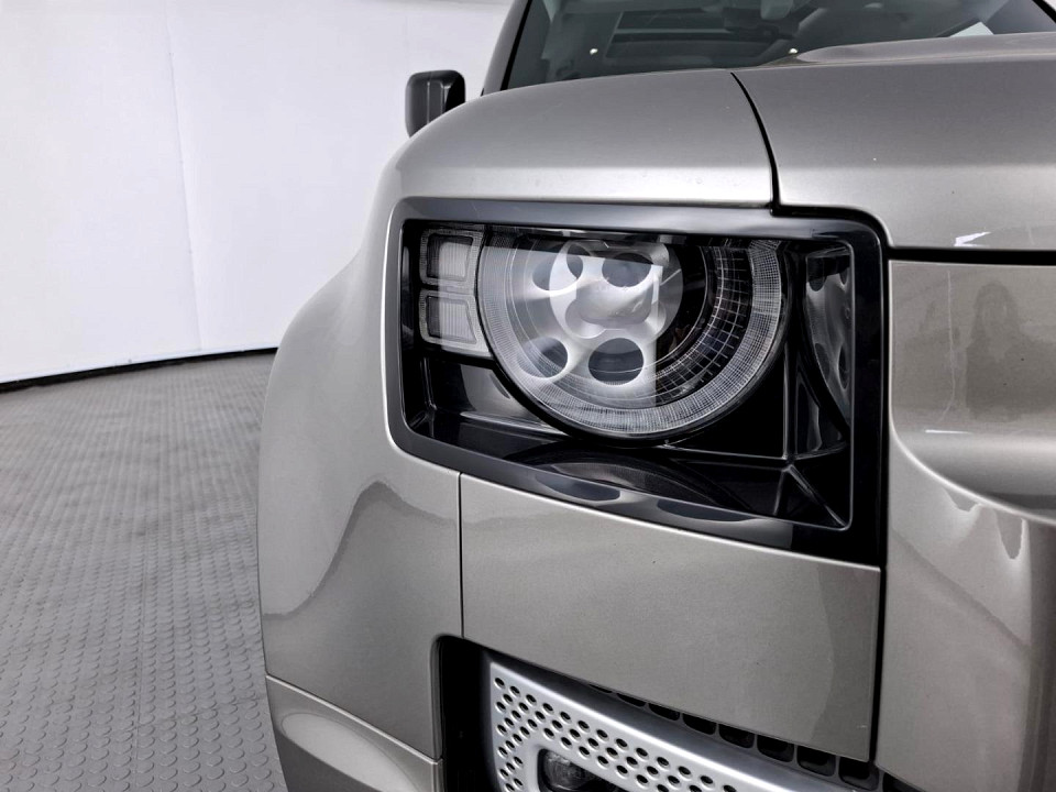 2024 LAND ROVER DEFENDER 110 D250 XS EDITION AWD (183kW)