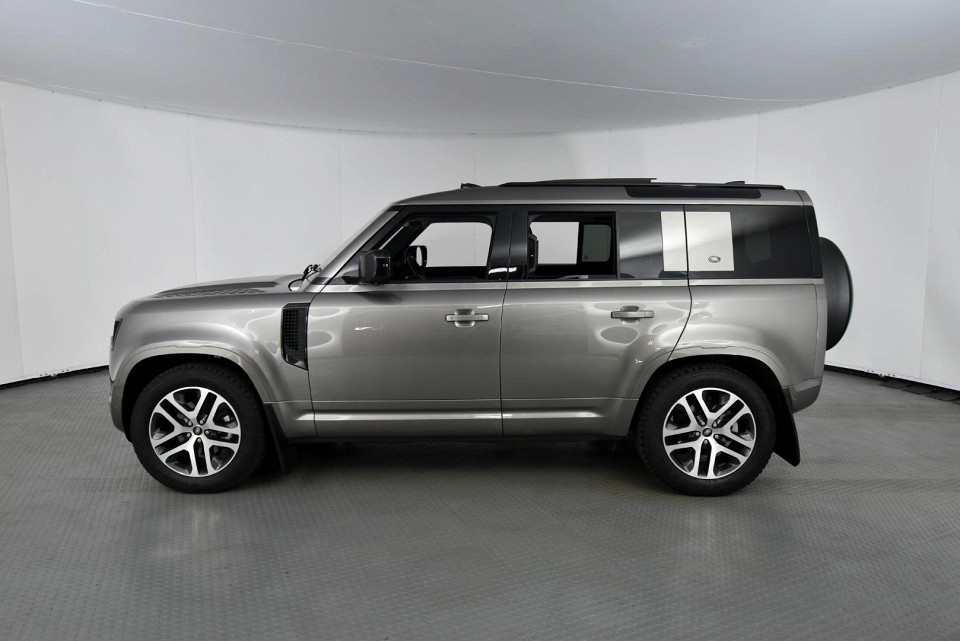 2024 LAND ROVER DEFENDER 110 D250 XS EDITION AWD (183kW)