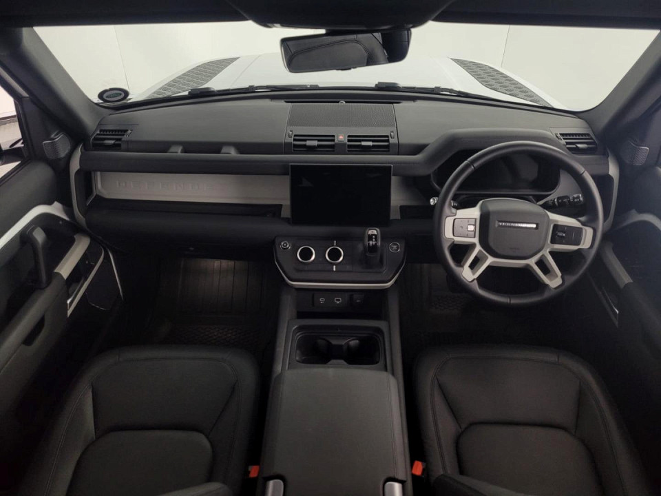 2024 LAND ROVER DEFENDER 90 D250 SE AWD (183kW)