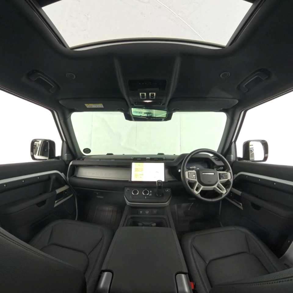 2024 LAND ROVER DEFENDER 90 D250 SE AWD (183kW)