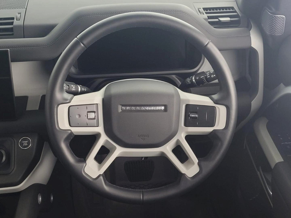 2024 LAND ROVER DEFENDER 90 D250 SE AWD (183kW)
