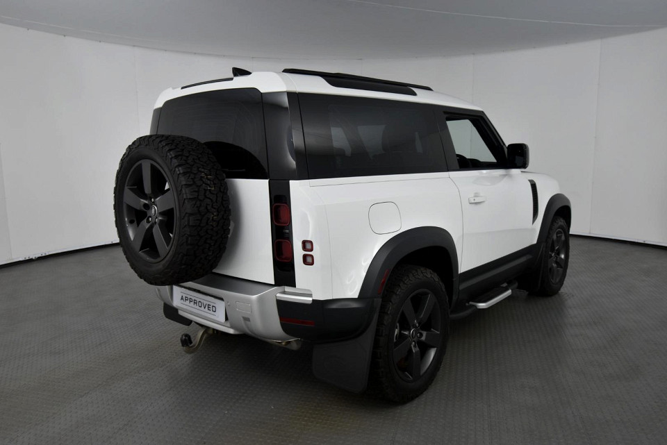 2024 LAND ROVER DEFENDER 90 D250 SE AWD (183kW)