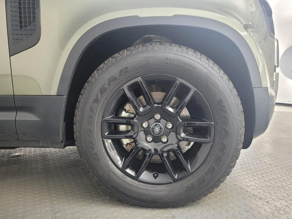 2024 LAND ROVER DEFENDER Defender