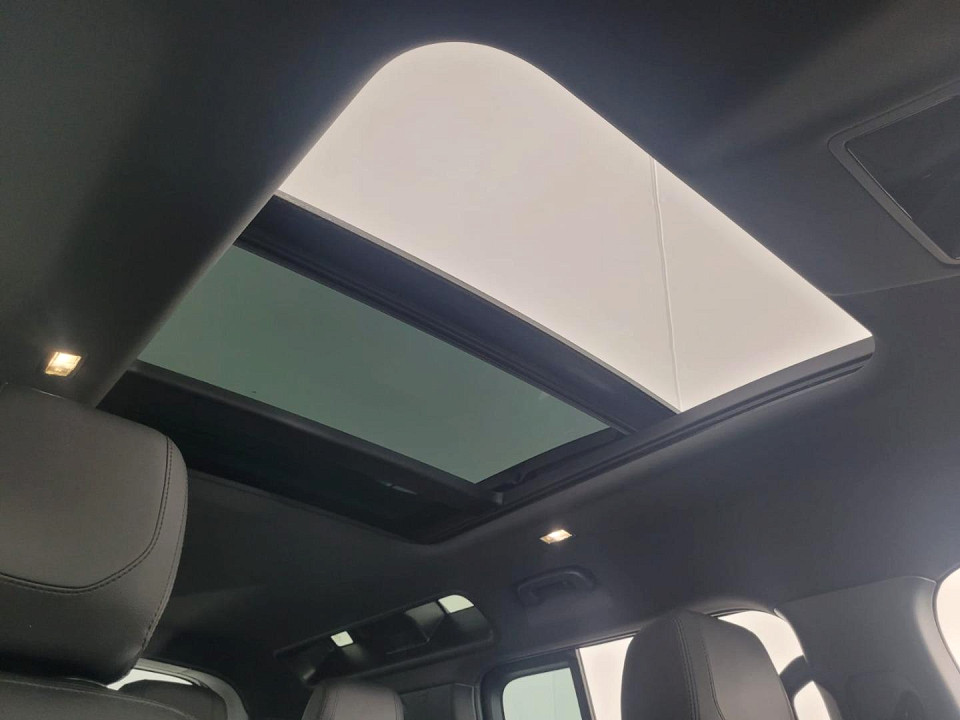 2024 LAND ROVER DEFENDER Defender