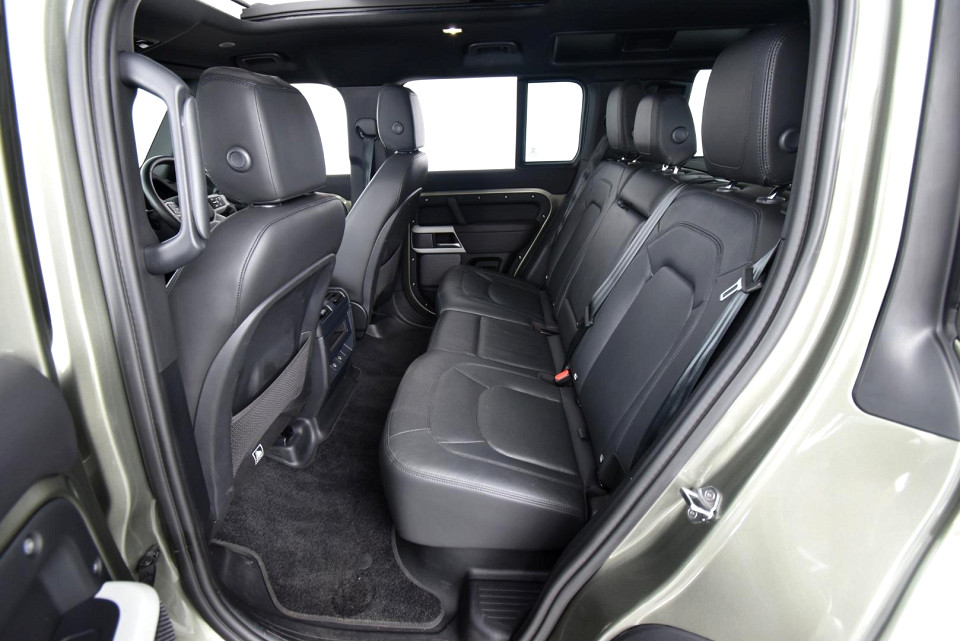 2024 LAND ROVER DEFENDER Defender