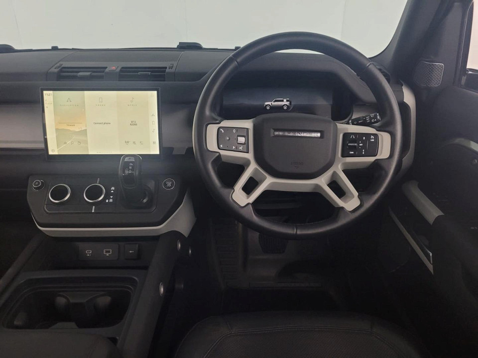 2024 LAND ROVER DEFENDER Defender