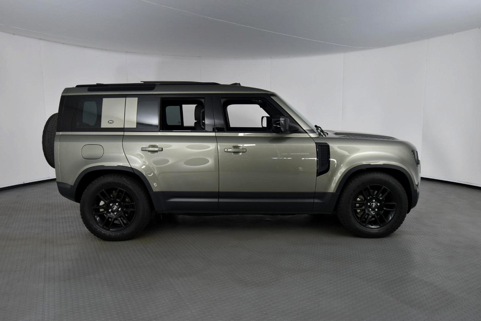 2024 LAND ROVER DEFENDER Defender
