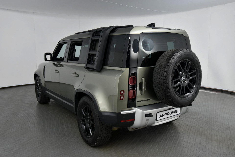 2024 LAND ROVER DEFENDER Defender