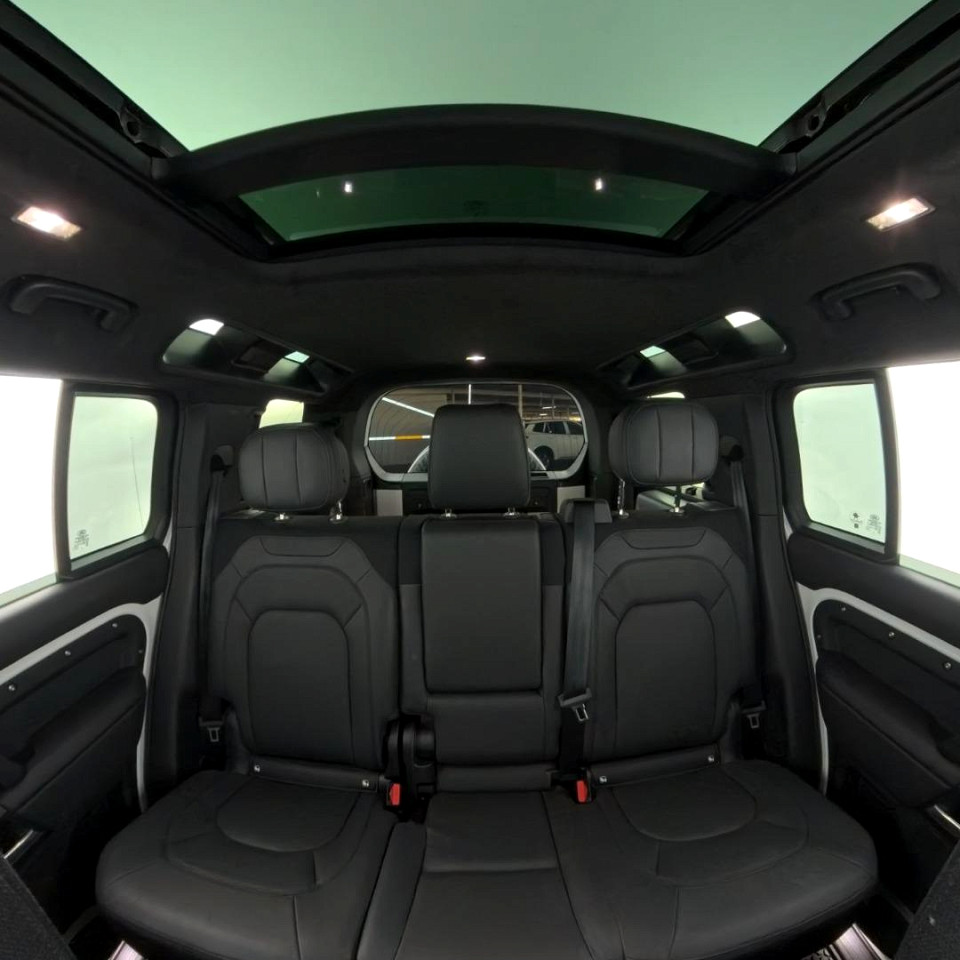 2025 LAND ROVER DEFENDER Defender