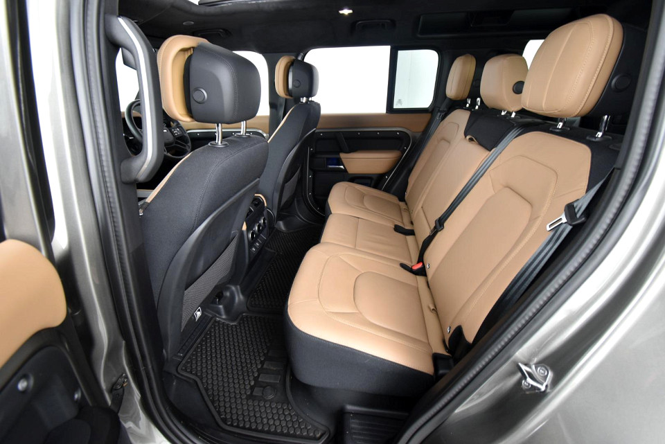 2025 LAND ROVER DEFENDER Defender